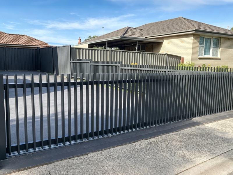Residential Entrance Solutions Premium Aluminum Fencing & Gates for Modern Homes